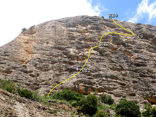 escalada de Sendero Lmite en Pea Ruaba